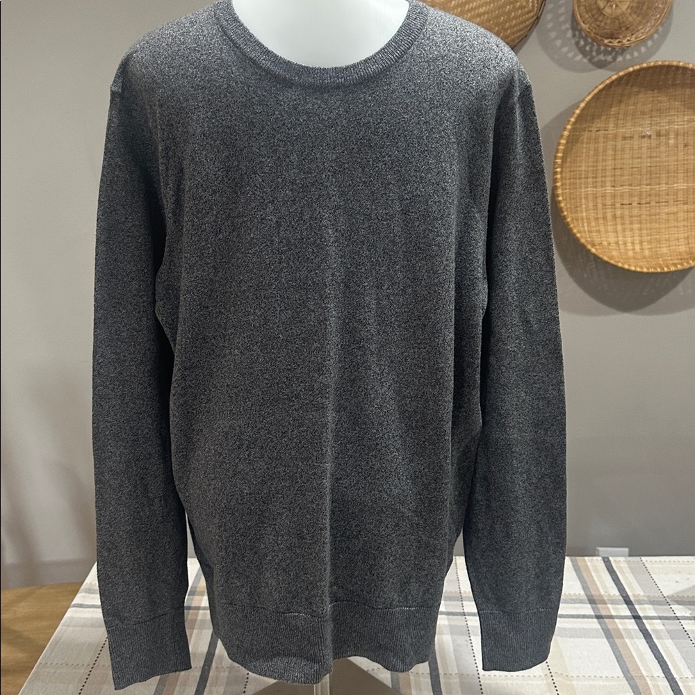 Old Navy Charcoal Knit Pullover